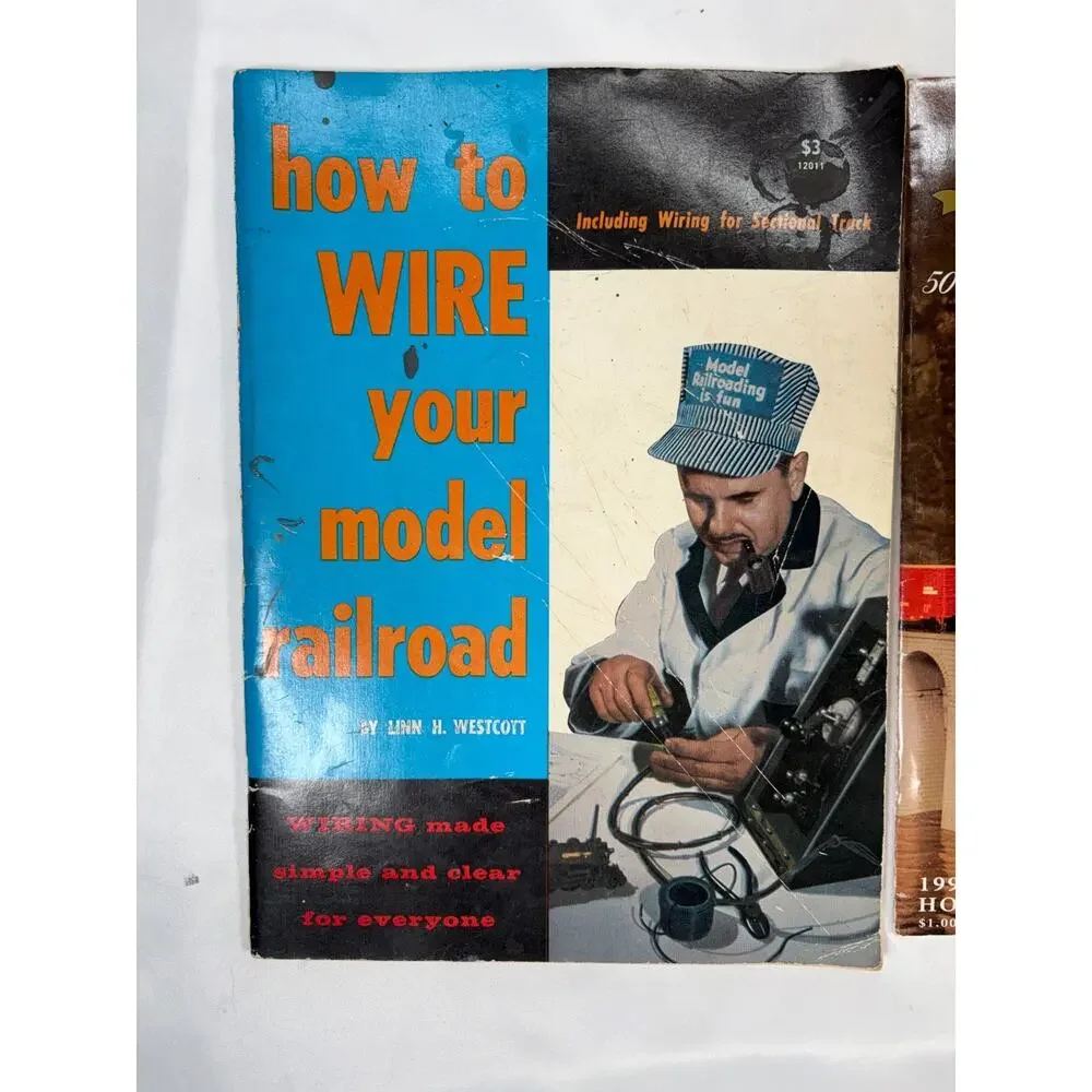 Atlas HO Scale Model Railroad Book Lot – Wiring, Layout Guides, Catalogs Manual
